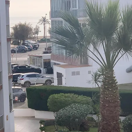 En 2ª Linea De Playa Con Terraza, Parking Y Wifi, Cerca De Comercios. - Es-258-119 * Roses
