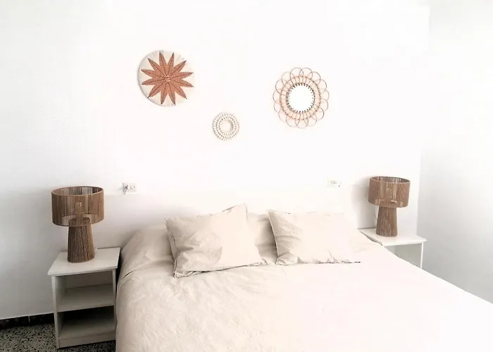 En 2ª Línea De Playa Con Terraza, Parking Y Wifi, Cerca De Comercios. - Es-258-119